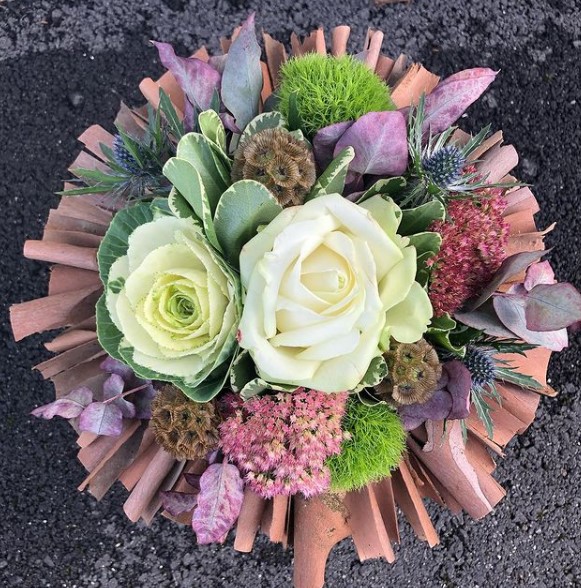 Latelier Delisa Fleuriste Bonchamp DEUIL 17